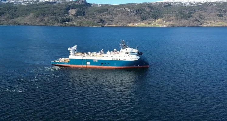 offshore vessel