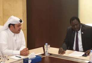 Minister in Qatar