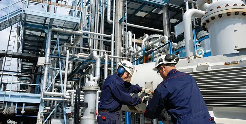 Image_of_oil_gas_workers