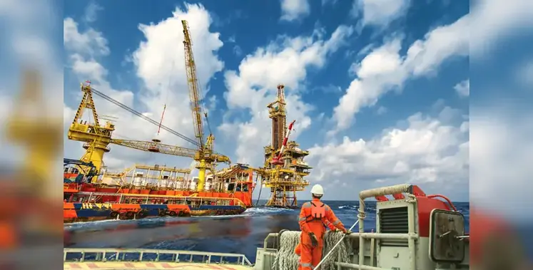 Image_of_marine_support