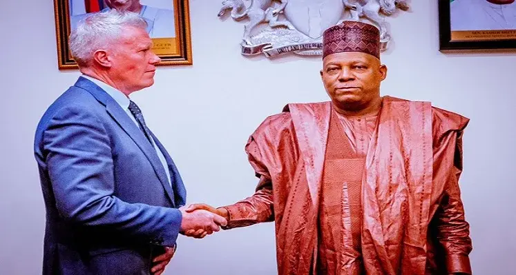 Amplus Carbon Circle collaboration