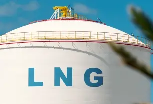 While LNG is a more economical choice over coal, it can also cut down CO2 emissions by 30%. (Image Source: Adobe Stock) Article by Niall Kramer